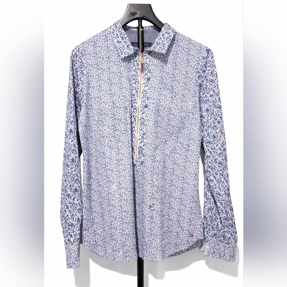 Tommy Hilfiger Floral Button Down Shirt - Size Small